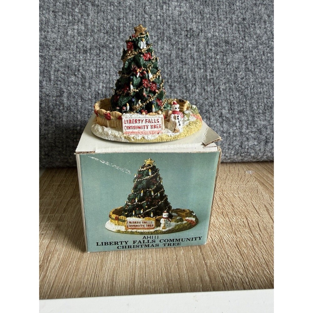 VTG FALLS VILLAGE/AMERICANA COLLECTION w/BOXES- 17 available, 100$ - Picture 3 of 16